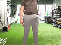 Public dick flash and cum in pants in the gym