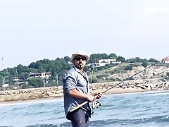 'DMAX Zorras de río - Peligro en la playa gay de Sitges'