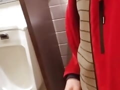 johnholmesjunior shooting massive cumload in busy mens bathroom in slow motion