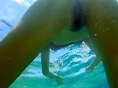 'Underwater Quick SEX at PUBLIC BEACH'