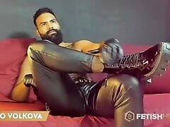 'FetishHiveLive - Viggo Volkova - Hairy Stud Loves Leather Against His Cock'